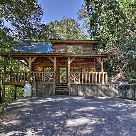 Cabin With Hot Tub And Deck, 3 Mi To Pigeon Forge Sevierville Kültér fotó