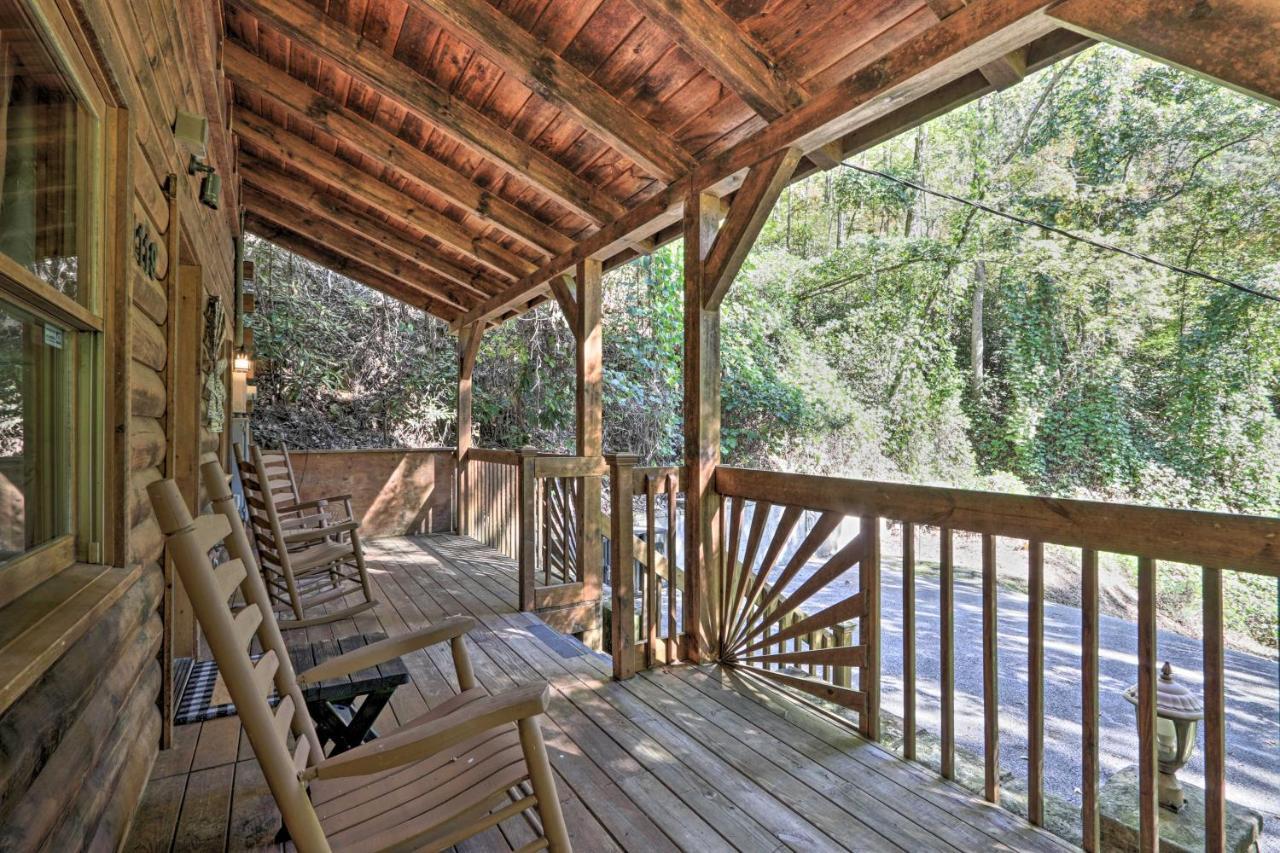 Cabin With Hot Tub And Deck, 3 Mi To Pigeon Forge Sevierville Kültér fotó