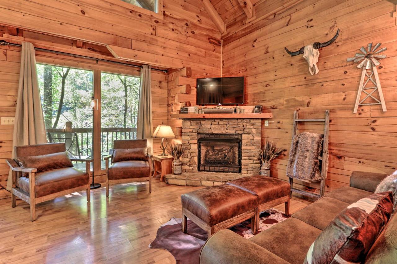 Cabin With Hot Tub And Deck, 3 Mi To Pigeon Forge Sevierville Kültér fotó