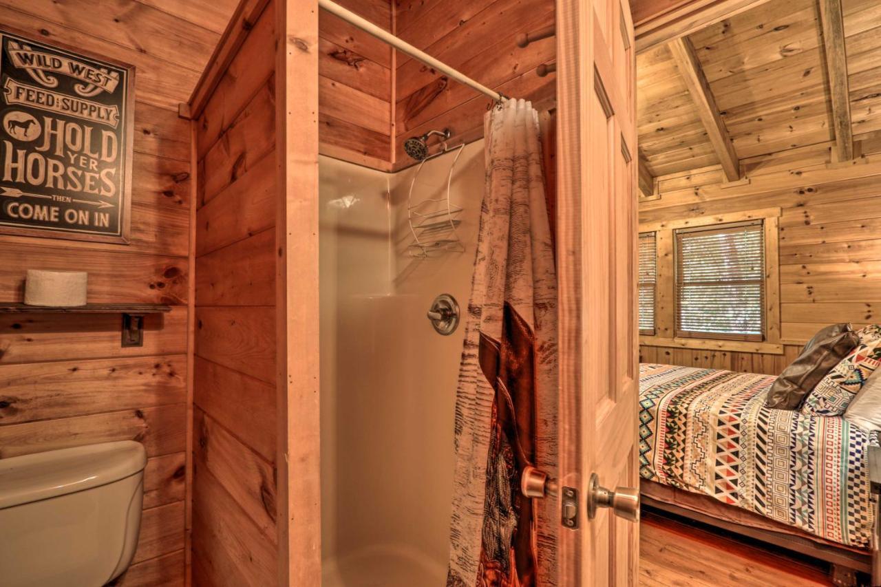 Cabin With Hot Tub And Deck, 3 Mi To Pigeon Forge Sevierville Kültér fotó