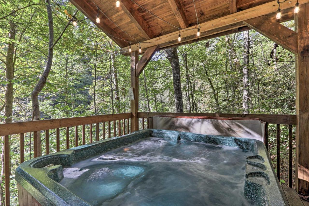 Cabin With Hot Tub And Deck, 3 Mi To Pigeon Forge Sevierville Kültér fotó