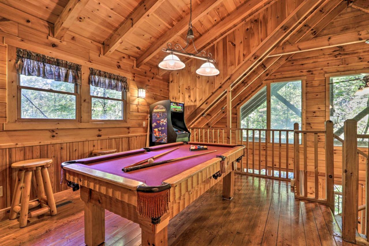 Cabin With Hot Tub And Deck, 3 Mi To Pigeon Forge Sevierville Kültér fotó