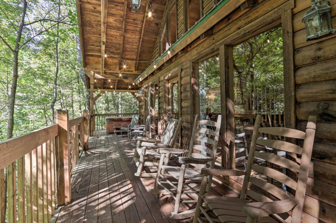Cabin With Hot Tub And Deck, 3 Mi To Pigeon Forge Sevierville Kültér fotó